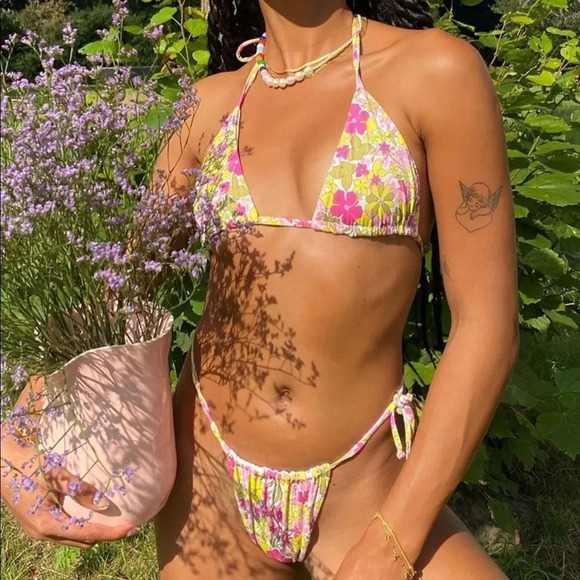 NEW! Vintage Retro Floral Stringy Triangle Bikini Top - Picture 3 of 11